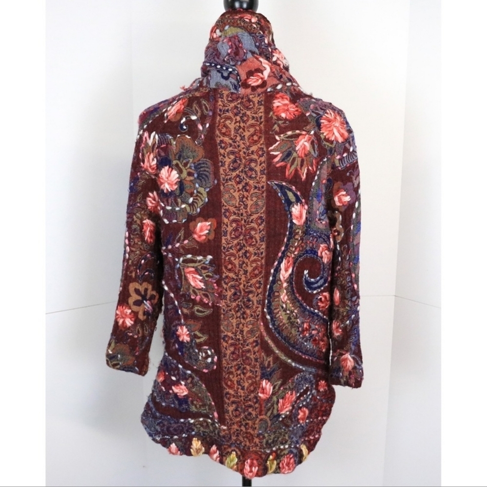 Stunning Anu Sweater Euc - image 7